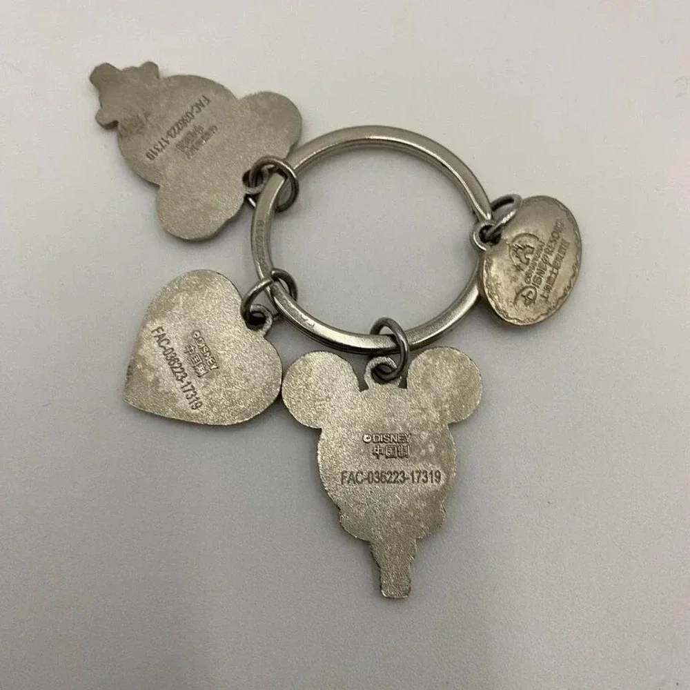 Disney Shanghai Resort Mickey Minnie Heart‎ Glitter Keychain Key Ring Charm